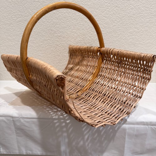 Vtg Willow Wood Firewood Basket Chimney Log Carry Basket w/ Handle Natural Wicke