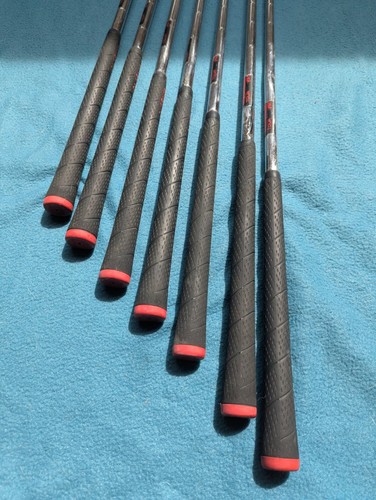 TaylorMade RSi 1 Irons set 4 iron - PW Pitching Wedge 7 clubs KBS Tour shafts - Picture 12 of 20