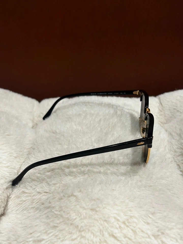 Gafas de sol Ray-Ban negras y doradas RB3016 Clubmaster W0366 marcos solo 49-21-1 usadas Foto 4 de 4