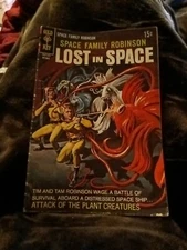 Space Family Robinson Lost In Space #30 By Dan Spiegle Classic TV Gold Key 1968