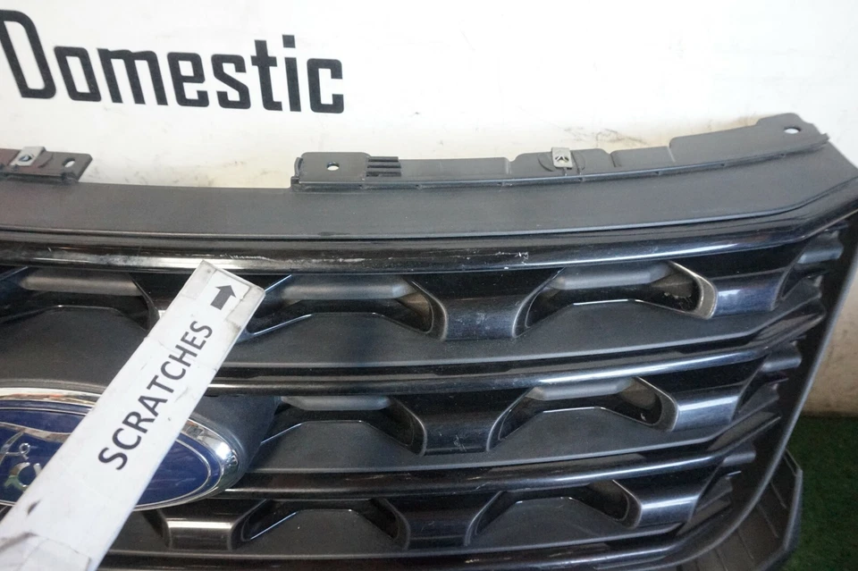 Ford Explorer 2016 2017 con daños parrilla delantera OEM UE94069 Foto 3 de 4