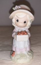 ENESCO PRECIOUS MOMENTS "YOU'RE THE BERRY BEST" 139513 1996 STRAWBERRY CL