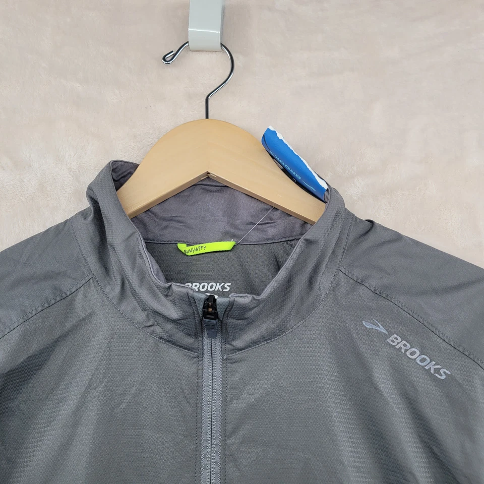 Brooks Men's Size L Solid Gray Oxford Nylon Full Zip Packable Windstopper Jacket - Image 2 of 4