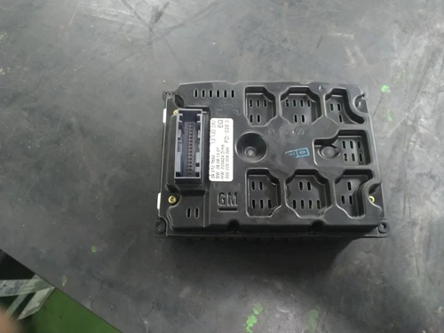 13132282 Pantalla Multifuncion para OPEL VECTRA C BERLINA Comfort 301766 - Imagen 2 de 2