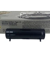 Life-Like Ho Scale Train PROTO 2000 Series Tank Car Type 21 23138 GATX #17556