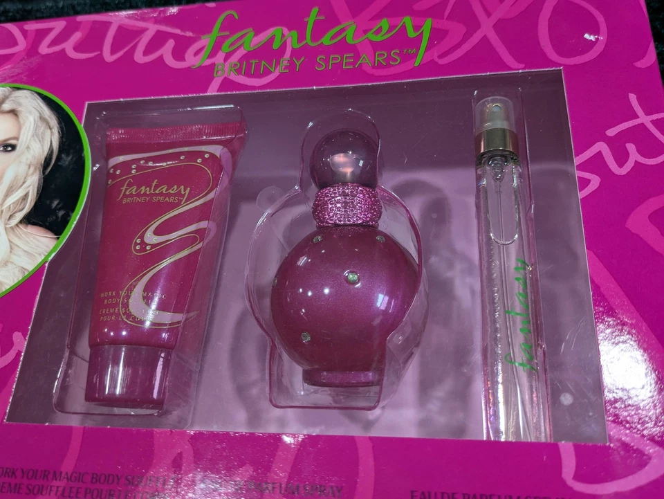 Britney Spears Fantasy Perfume Gift Set 3 Piece Women Spray Body Souffle New - Image 3 of 4