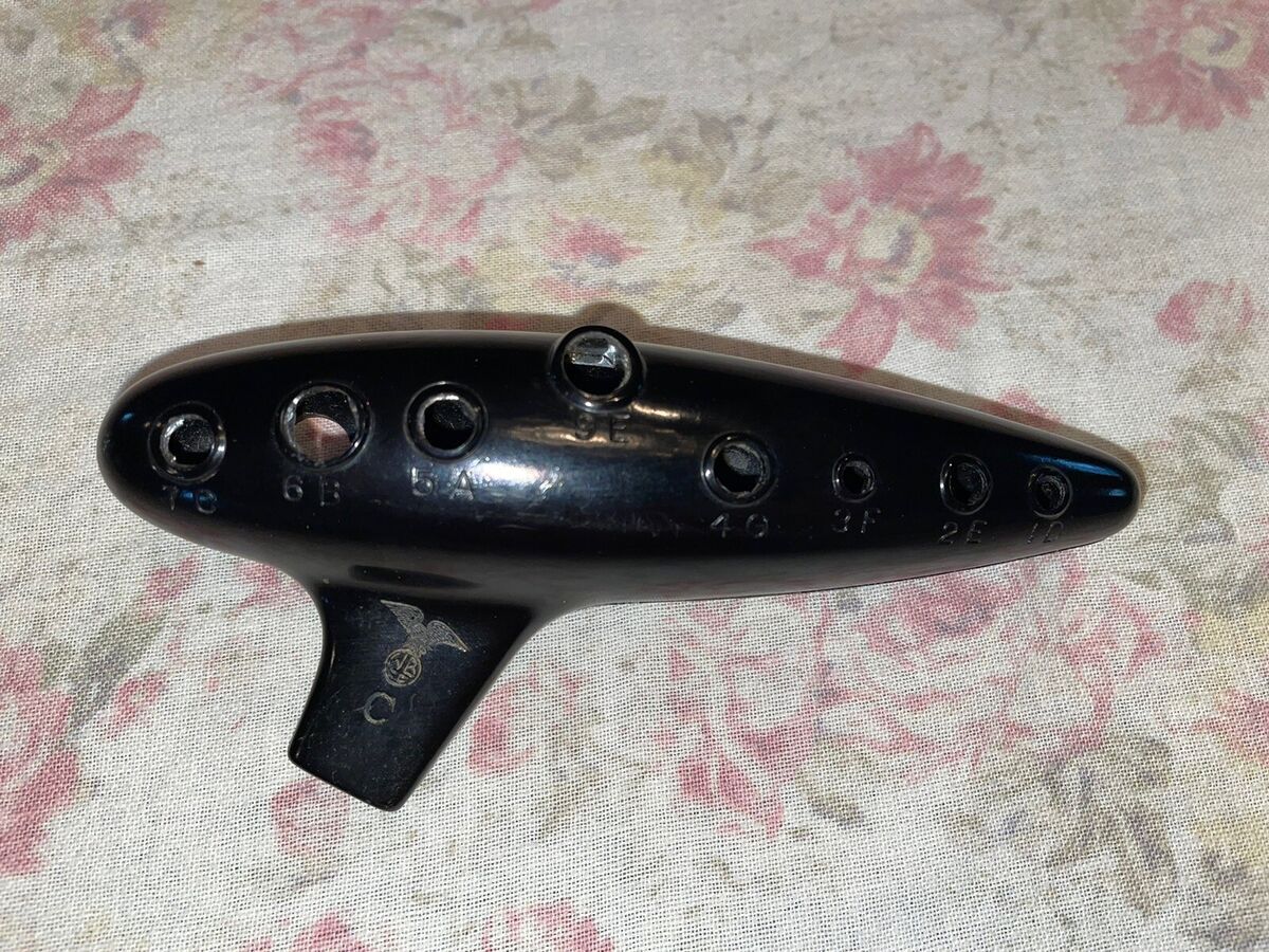 Vintage Ocarina WB Co C Wind Instrument Black Plastic Flute Vintage Ocarina WB Co C Wind Instrument Black Plastic Flute