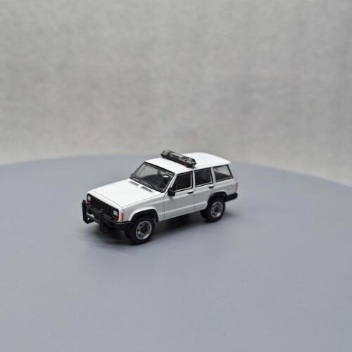 Greenlight 1:64 1997 Jeep Cherokee Car Model Collection Toys Gifts - Picture 2 of 5