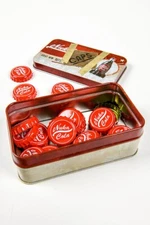 Fallout Bottle Cap Series Nuka Cola with Collectible Tin