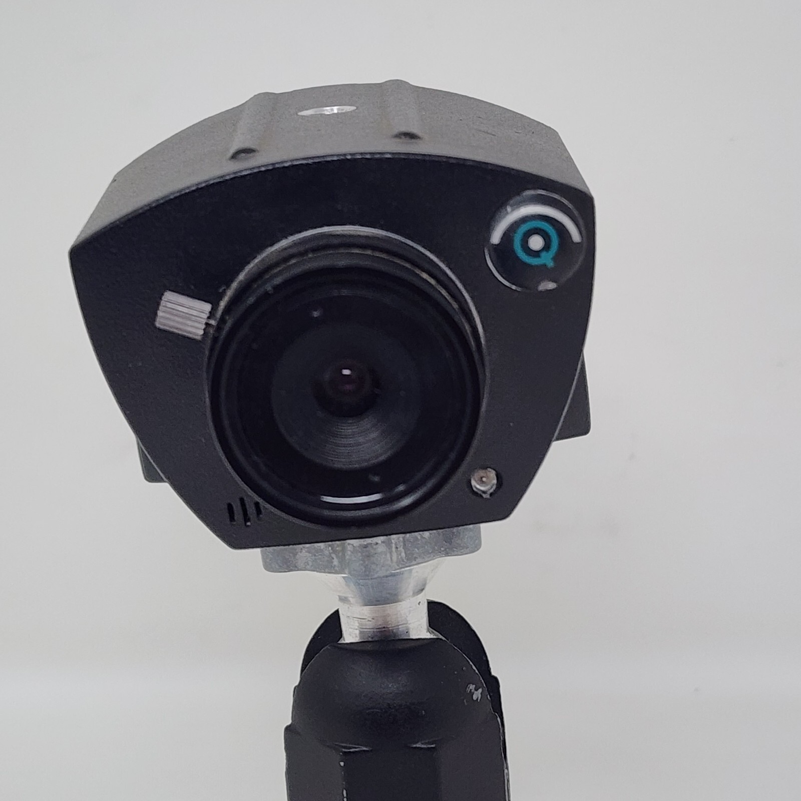 IQeye Security Camera 8MM Lens Bosch Invision Black 1Q032SI-F7 Tested