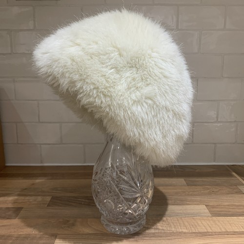 GILLY FORGE LONDON Womens Designer White Cream Faux Fake Fur Hat Satin Lined