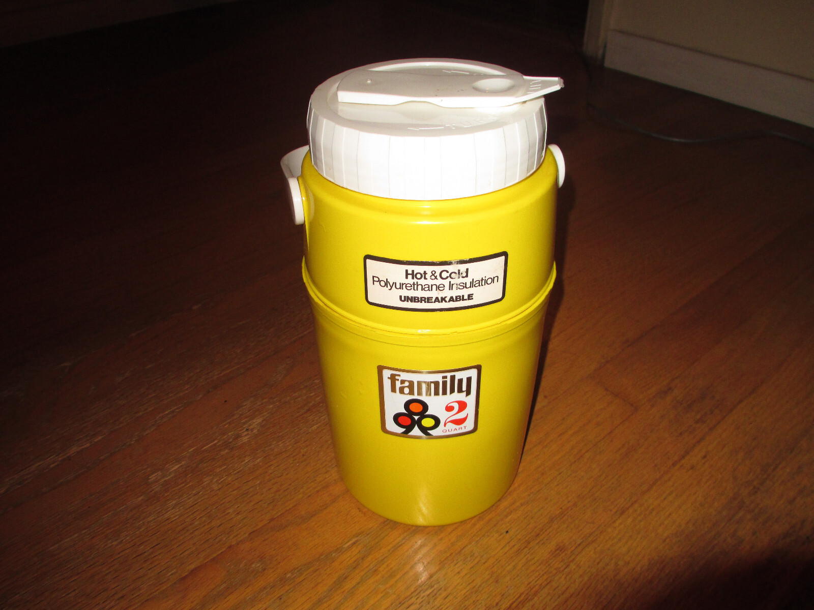 WATER COOLER JUG POLYURETHANE INSULATED FAMILY 2 QT YELLOW UNBREAKABLE HOT/COLD
