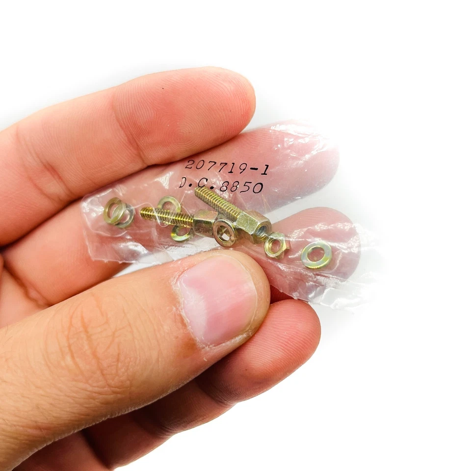 TE Connectivity Amplimite 207719-1 Jackscrew Sockets Female Screwlock, 20 Pack - Image 4 of 4