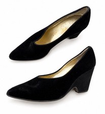 Vintage 1990 s Petra Italy Black Velvet Shapely Witchy Wedge 6.5 M