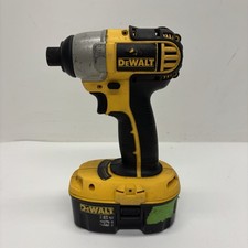 DEWALT DC825 1/4" 18V Cordless Impact Driver w/ Battery DC9096 TESTED