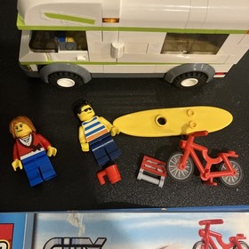 LEGO City: Camper Van 7639 With Minifigues & Instructions