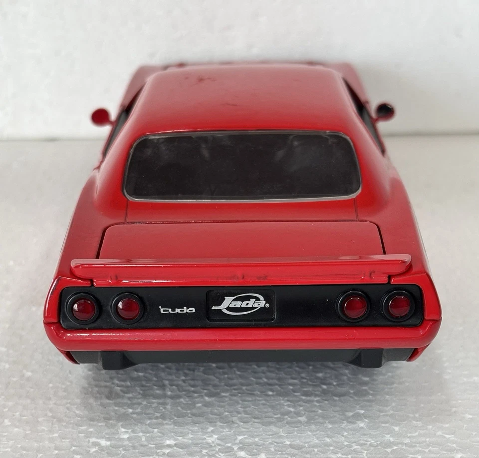 Jada Toys 1973 年普利茅斯梭子鱼肌肉系列红色 1/24 比例压铸汽车 — 第 4/4 张图片