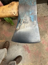 Vintage 1-1/4 Lb. Germany axe hatchet.