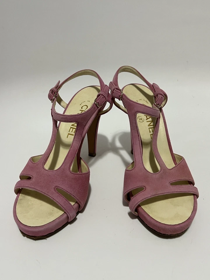 TACONES CHANEL ROSA GAMUZA LOGO 36,5 de colección Foto 2 de 4