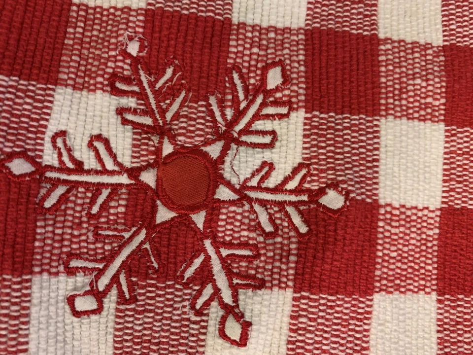 2004 Martha Stewart Red White Checkered Christmas Snowflakes Table Runner 68x14" - Image 2 of 3