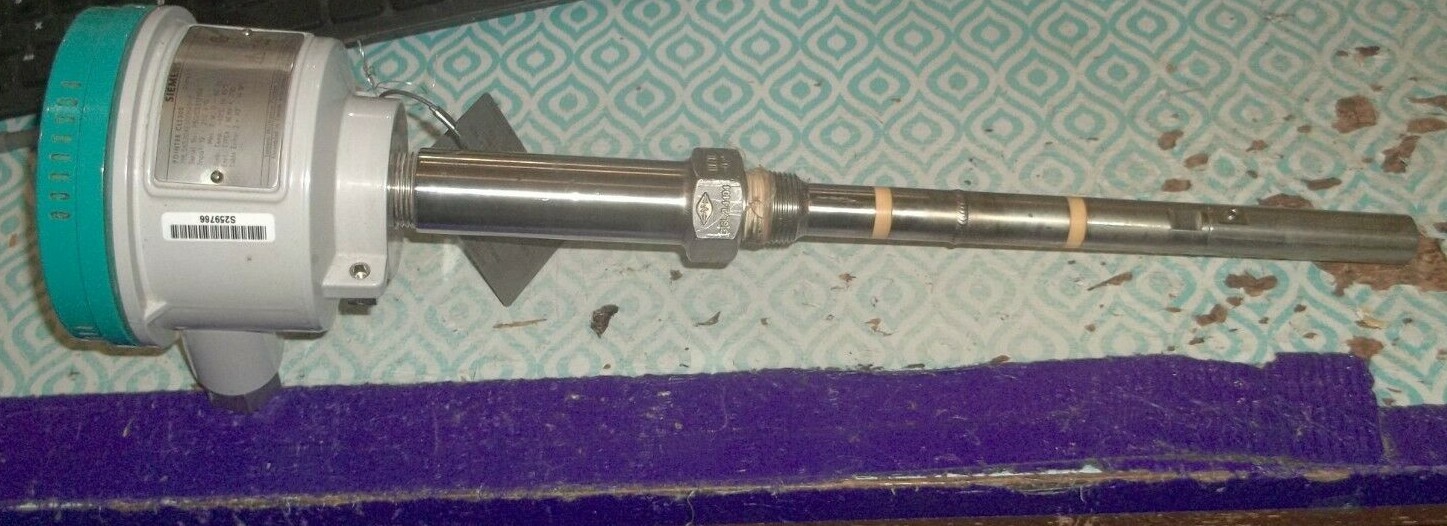 SIEMENS CLS300 7ML56520AE000HA0-Z ULTRASONIC LEVEL TRANSMITTER POINTEK 3/4" (H5)
