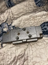 HEIL / FRUEHAUF DRY BULK TRAILER PNEUMATIC VALVE