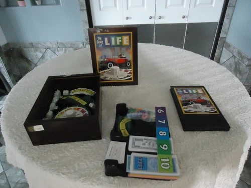 MILTON BRADLEY VINTAGE GAME COLLECTION LIFE IN WOOD BOX ( complete) ^
