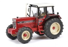 Schuco 450781200 1:32 International 1255 Tractor Model Car