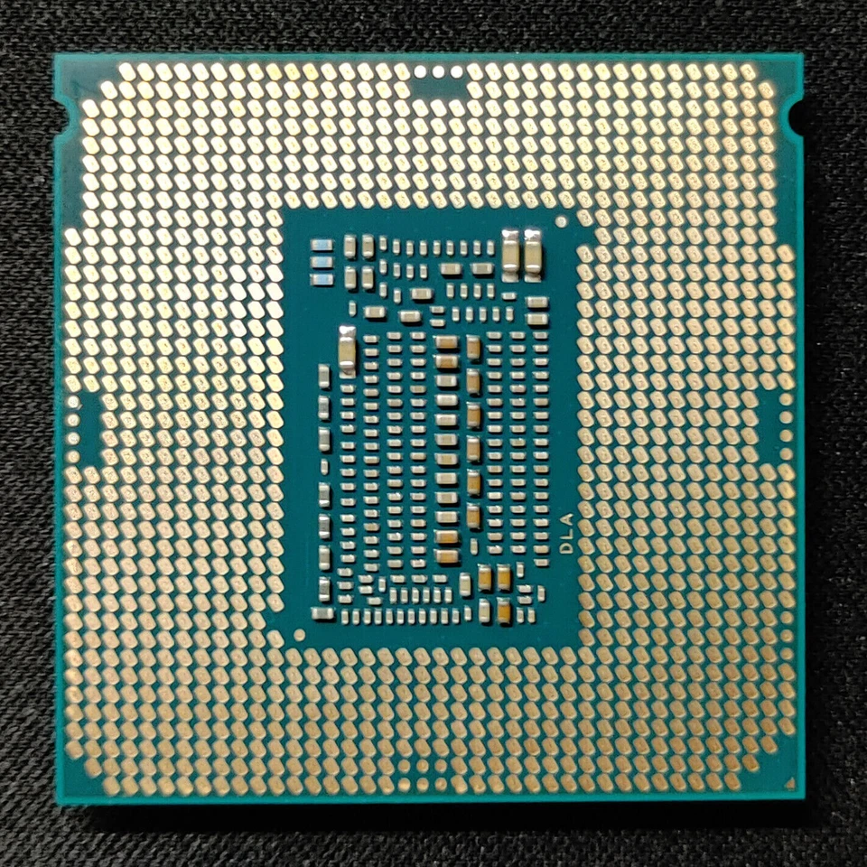 Intel Core i7-9700K LGA 1151 3.6 GHz Octa-Core Processor (BX80684I79700K) - Image 2 of 3