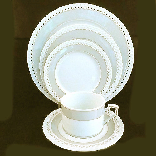 新品ドイツ製 HUTSCHENREUTHER ペールピーチ美しいディナー皿 5枚 Marie Helene Hutschenreuther 5 Piece Place Setting NEW NEVER USED