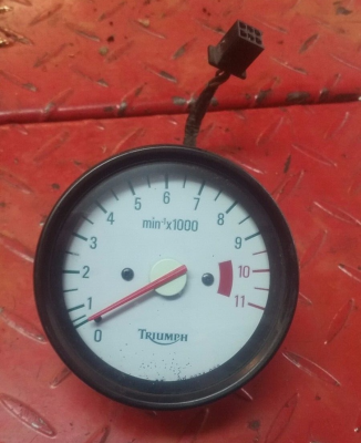 01-06 Triumph Tiger 955i Tach Tachometer RPM Gauge Meter