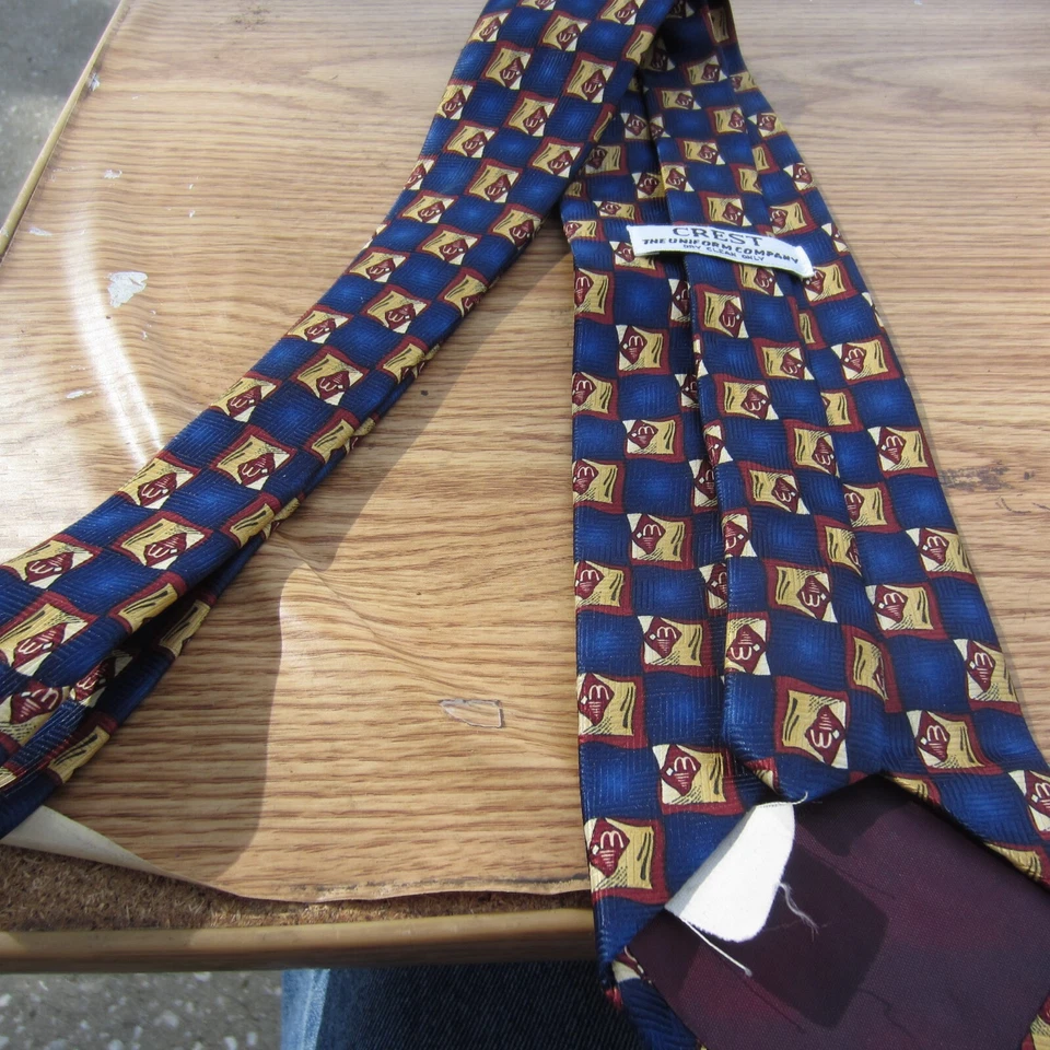 McDonald’s Monograma Gerente’s Corbata Crest Uniform Company Dorado Azul 4x56” Foto 3 de 4