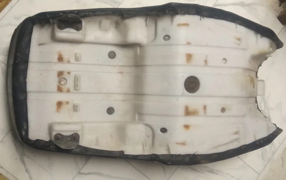 1983 YAMAHA VENTURE 1200 ASSENTO - Imagem 4 de 4