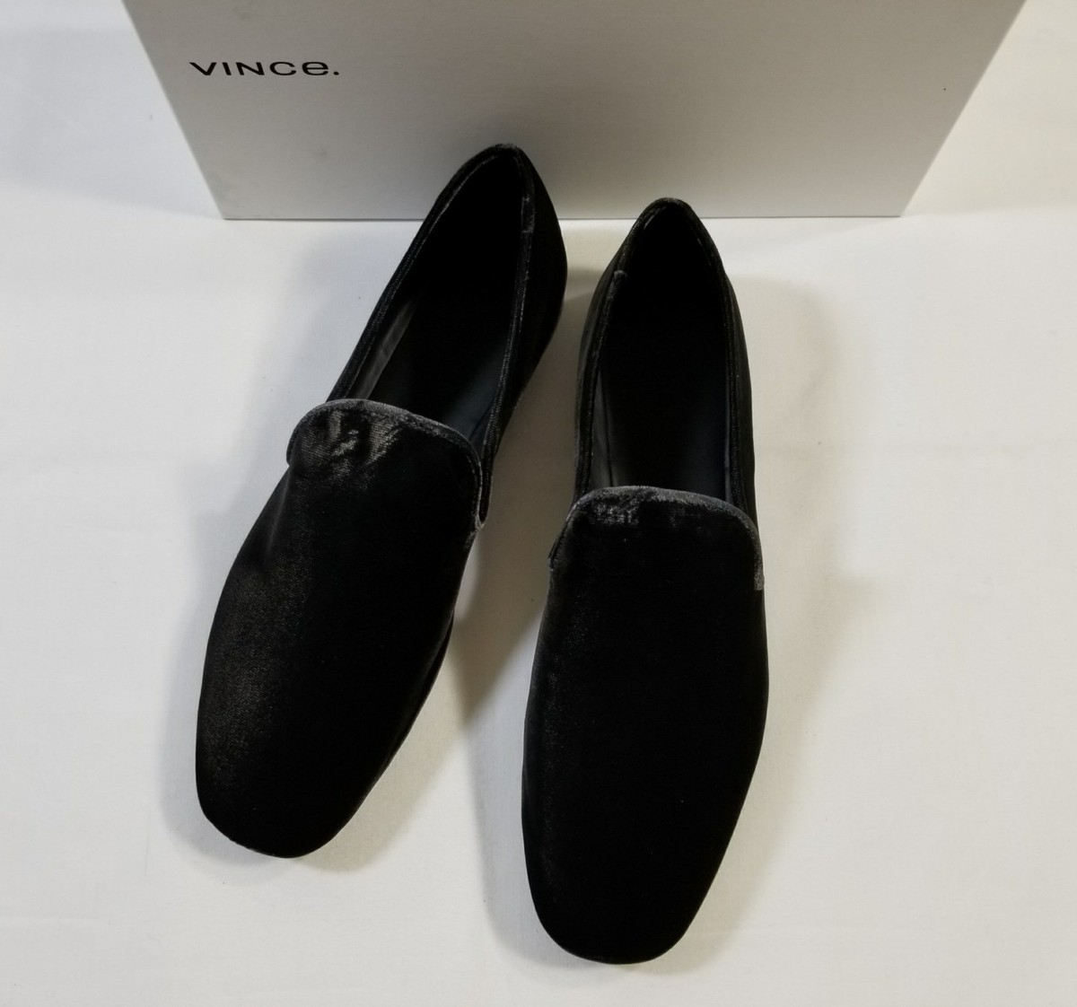 NIB Vince Bray Velvet Flat Loafer Smoking Slipper Size $275