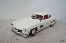 Minichamps Mercedes Benz 300SL 1 18 diecast white