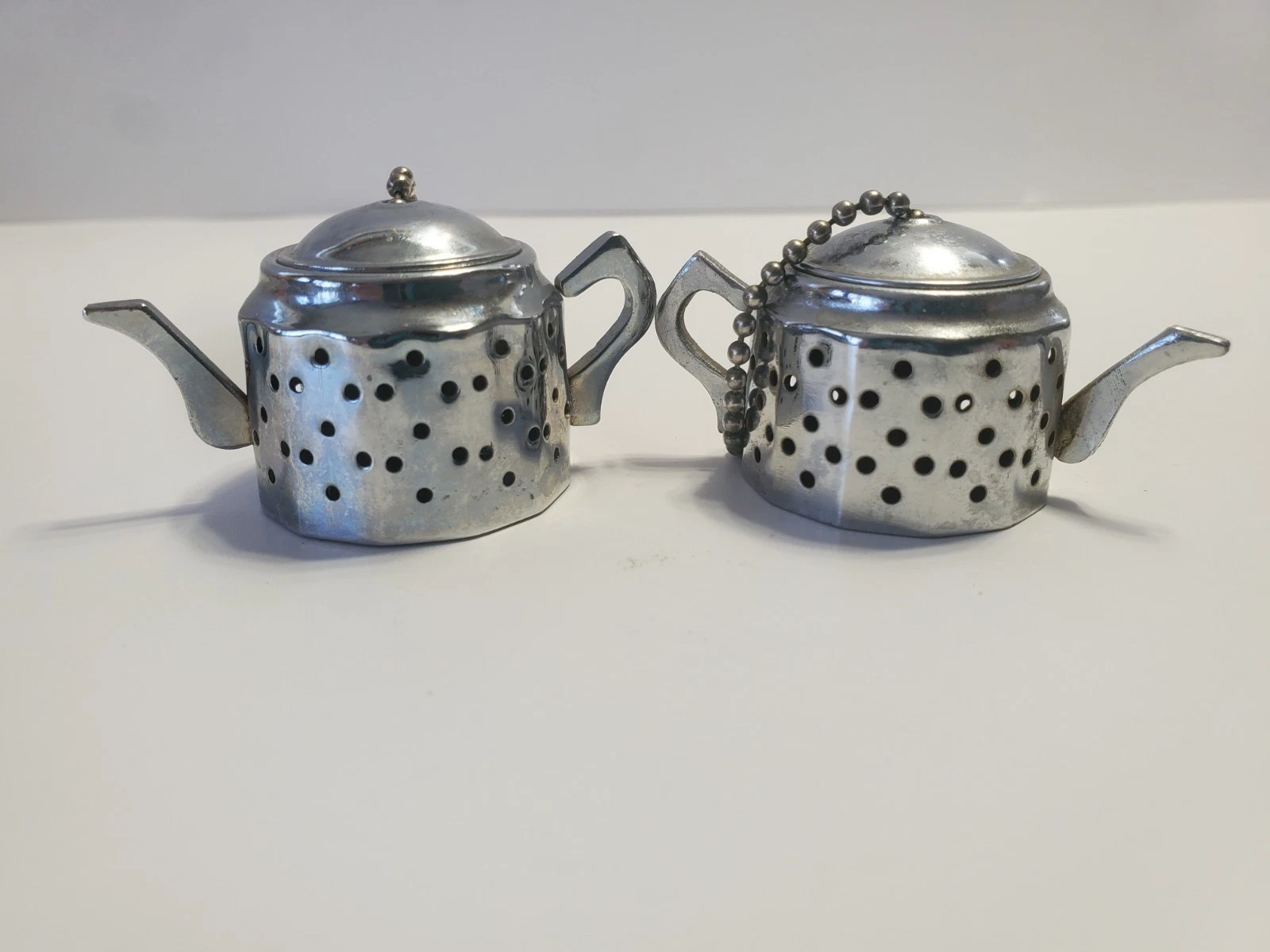 Set Of 2 VINTAGE 1970s Stainless Steel METAL TEAPOT Shape TEA STRAINER INFUSER
Opens in a new window