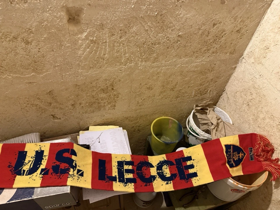 1 SCIARPA LECCE 100% Originale Lecce GIALLOROSSI CALCIO FORZA LECCE - Immagine 4 di 4