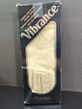 Vintage One Size Fits All Beige Stretch Nylon Spandex Driving Gloves Fownes NIB
