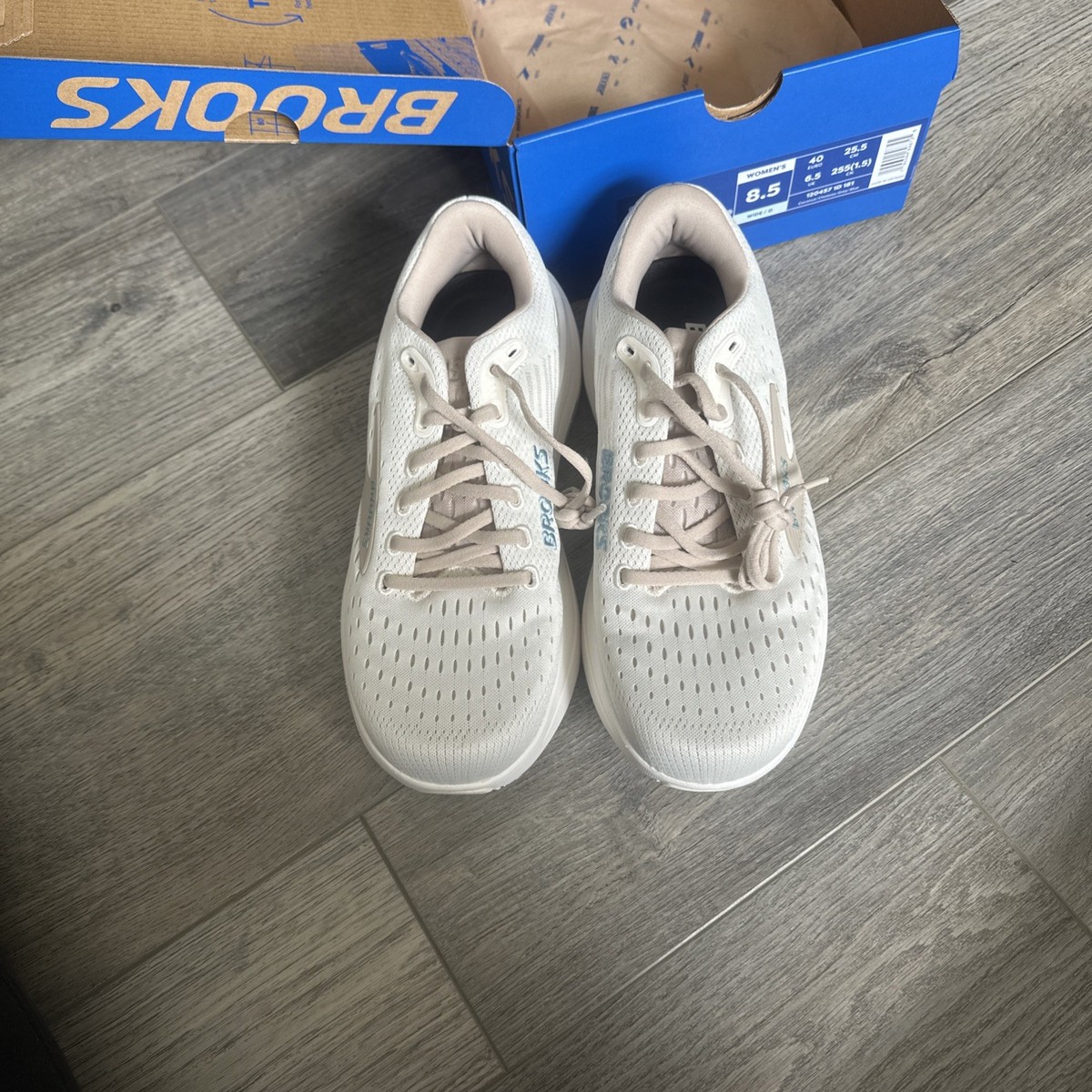 d Brooks Women's Ghost Max 3 (Size 8.5 Wide/ D) - Coconut/Chateau
