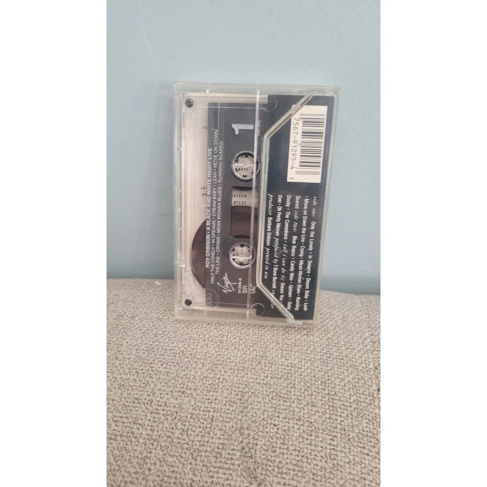 ROY ORBISON & Friends - Cassette Tape - Bruce Springsteen Tom Waits and More - Imagem 2 de 2