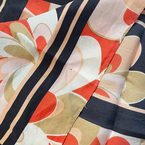 Oscar De La Renta Floral Square Scarf - Picture 3 of 3