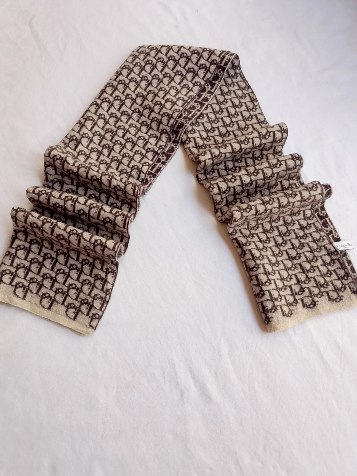 Christian dior authentique silencieux écharpe étole wrap laine marque