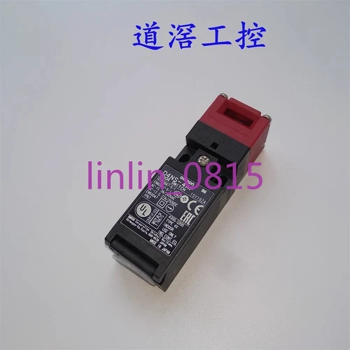 1Pcs New Omron safety door switch D4NS-4AF