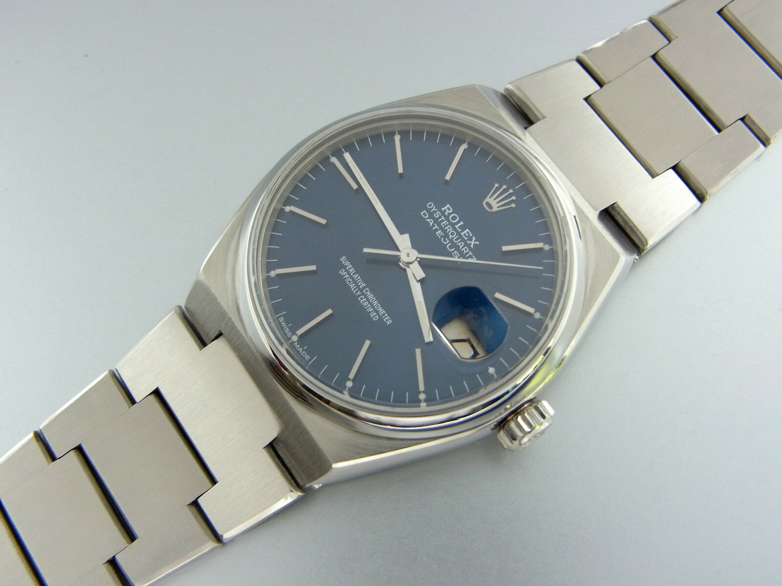 ROLEX Oysterquartz Datejust 17000 36 mm 