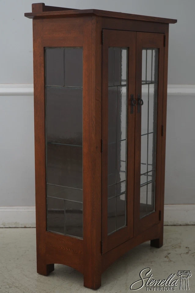 70196: Librería LEICK 'ECHOES' Mission Oak 2 puertas vidrio con plomo Foto 2 de 4