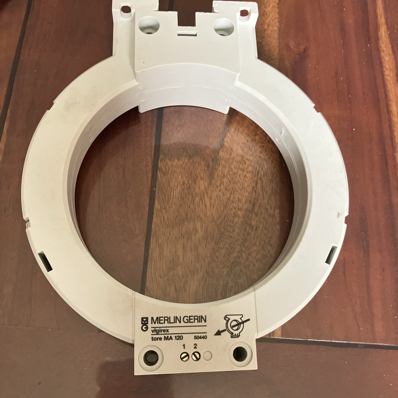 Tore fermé MN diam. 120mm Merlin Gerin SCH50440 E51
