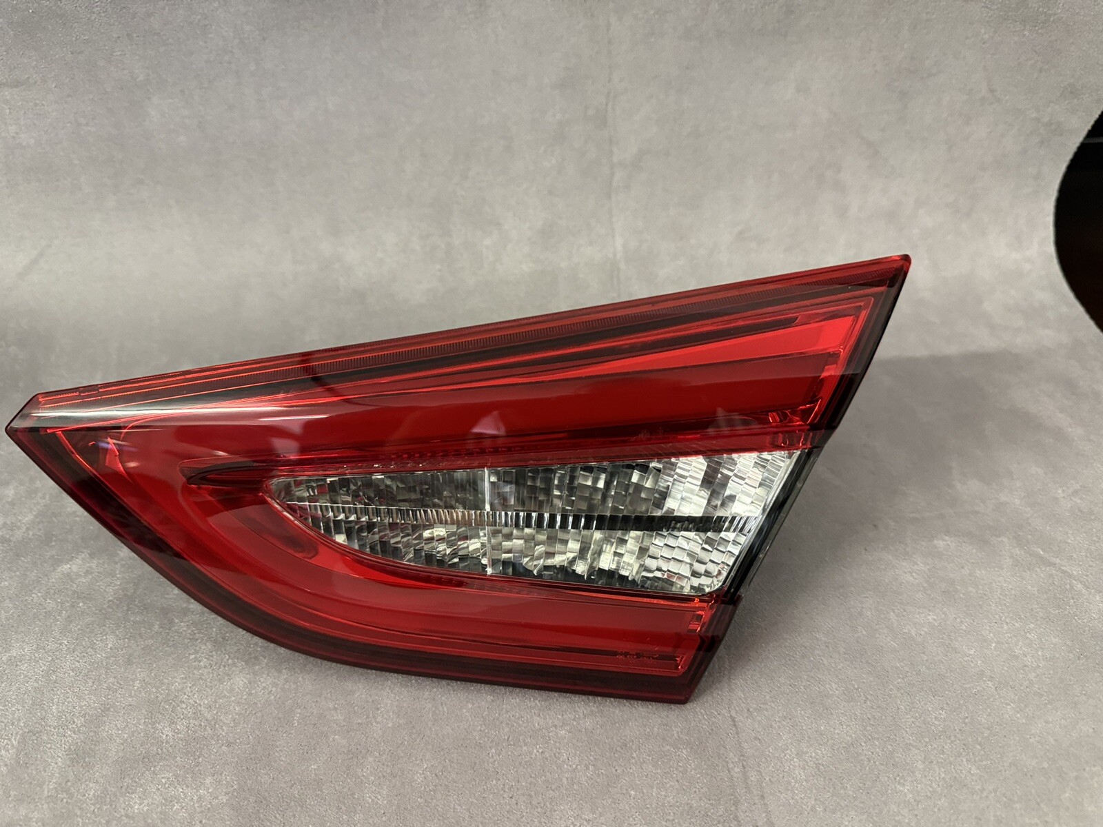 14-19 Maserati Quattroporte Rear Right Side Inner Taillight Tail Light Lamp OEM