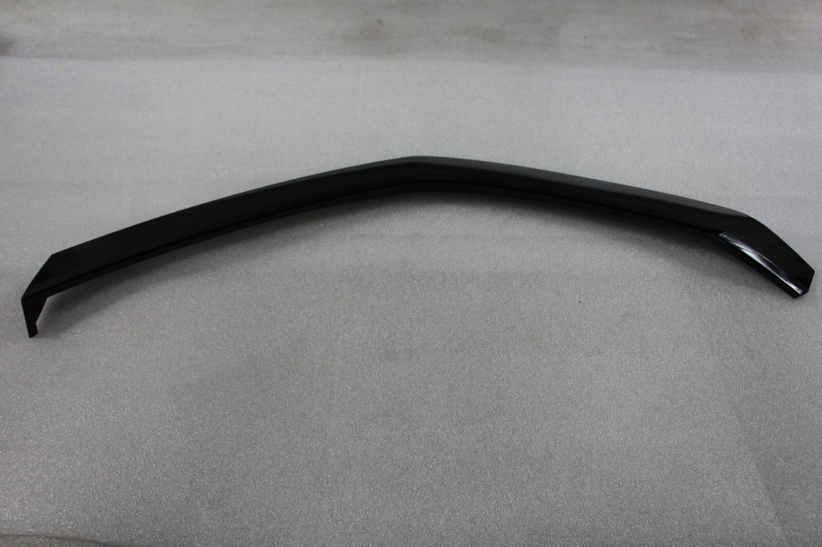Lamborghini Urus, LH, Rear Wheel Arch Cover, Scratches, Used, P/N 4ML853817