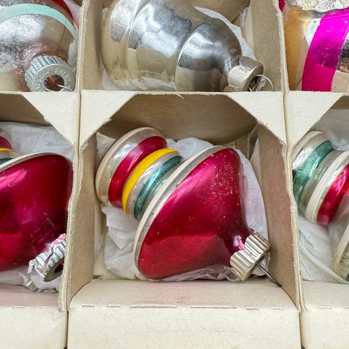 Shiny Brite Vintage Glass Christmas Ornaments Set of 12 – Reflectors & Bells 2.5 - Picture 13 of 14