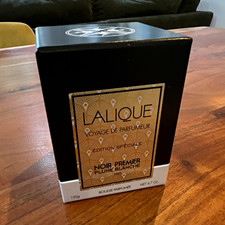 Lalique Voyage de Parfumeur Noir Premier Plume Blanche Scented Candle 190g